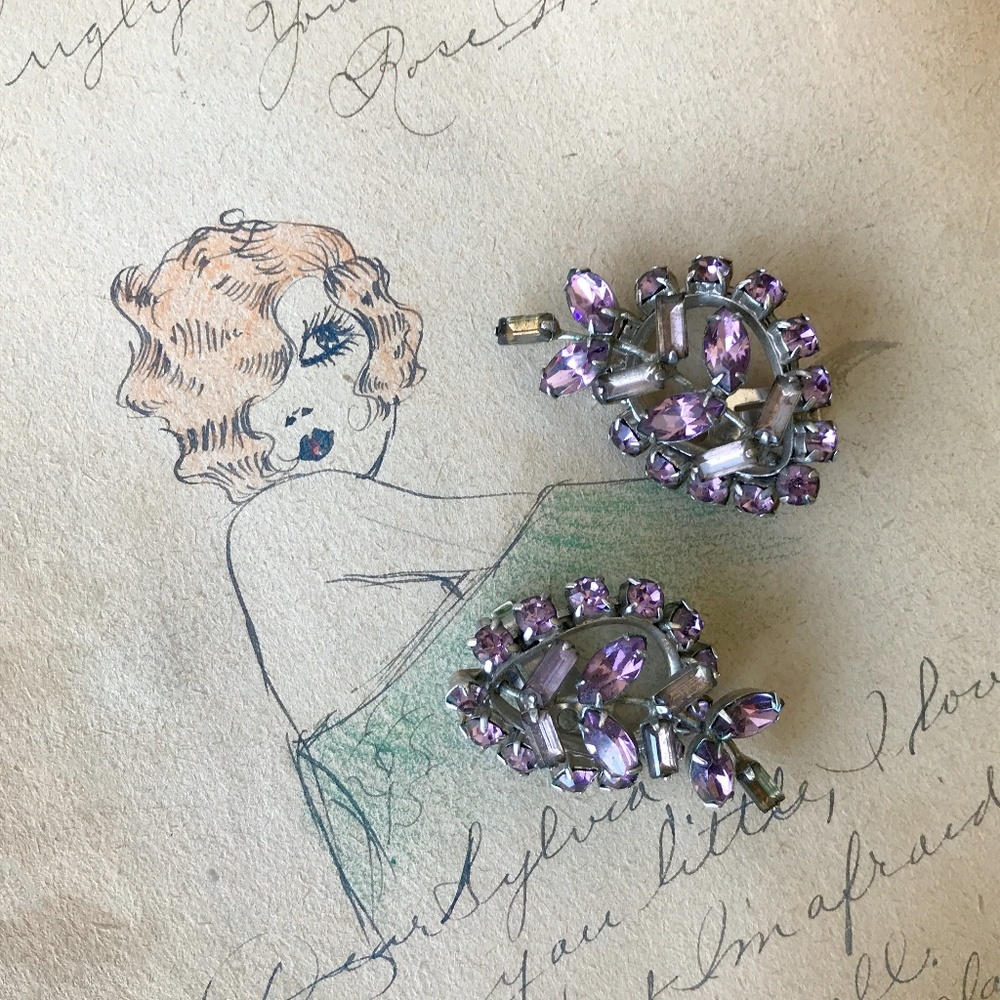 Vintage 50s Marvella Purple Crystal Marquise Clip On Earrings